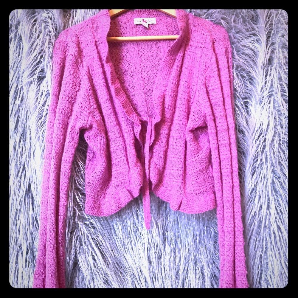 CHIC CROPPED SWEATER WRAP